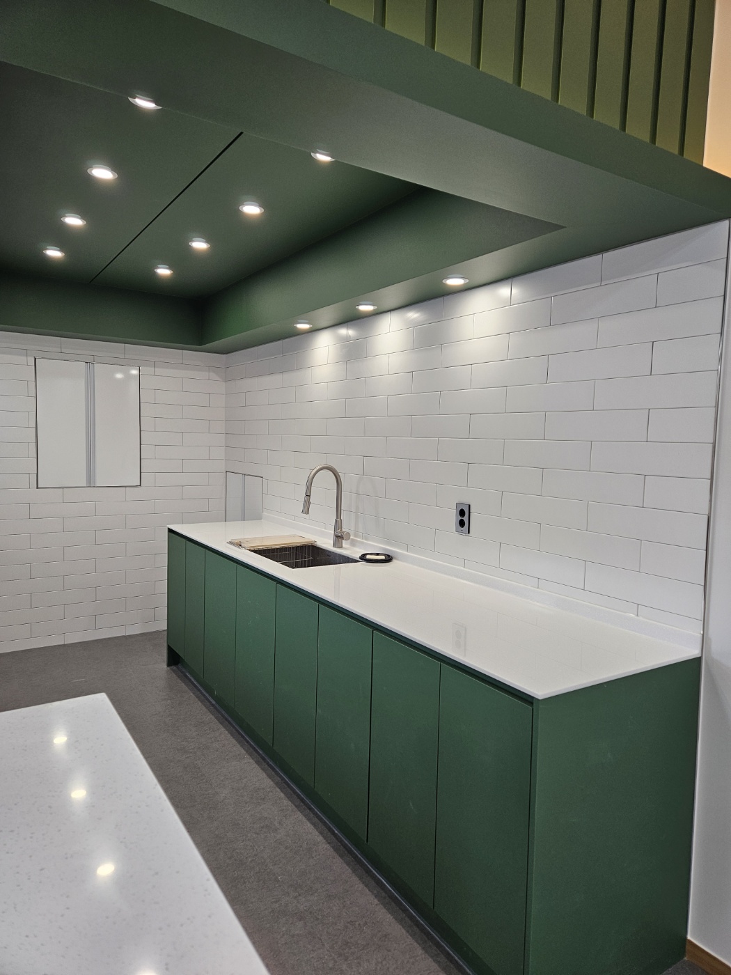 /user/m/misodesign/editor/2406/9e4034621ea95b43ba063253df92872f_1717333715_7119.jpg 이미지크게보기